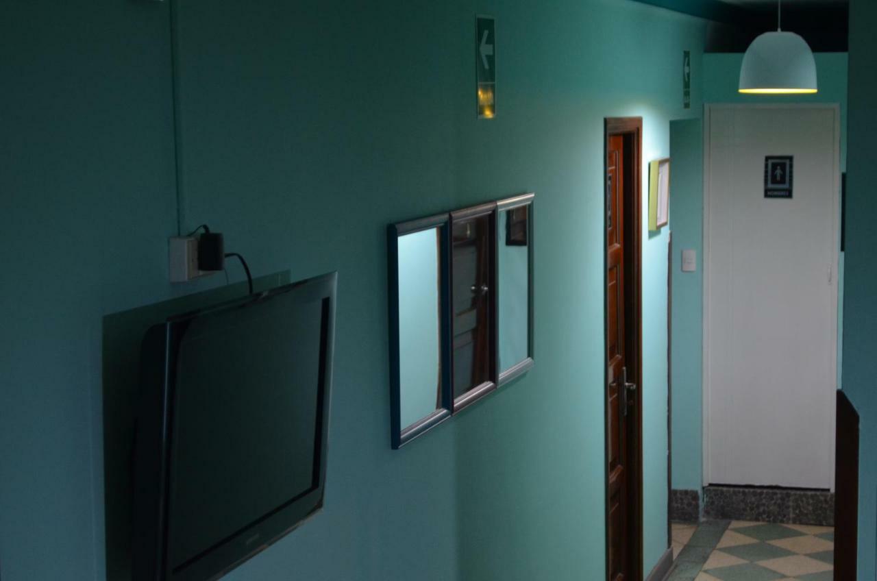 Andes Backpackers Hostel Lima Exterior photo