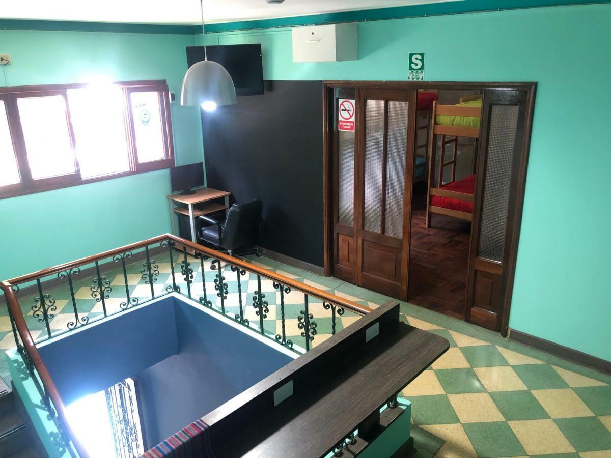 Andes Backpackers Hostel Lima Exterior photo